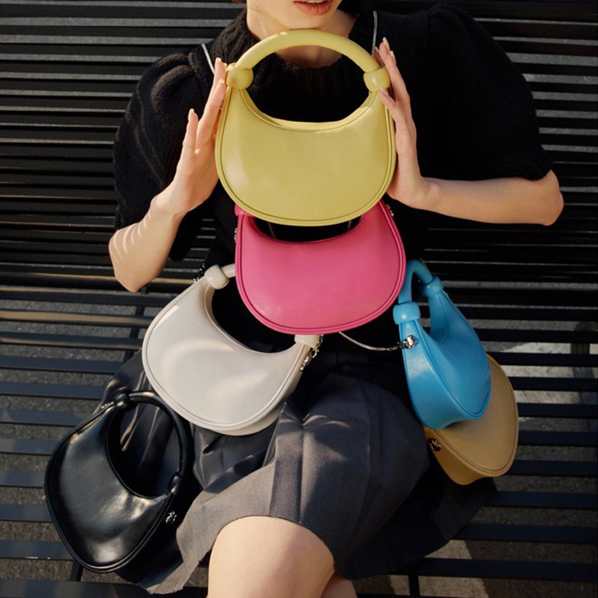 Leren Schoudertas Dames – Tote Handbag met Ritssluiting en Verstelbare Schouderband – Kleine Crescent Clutch