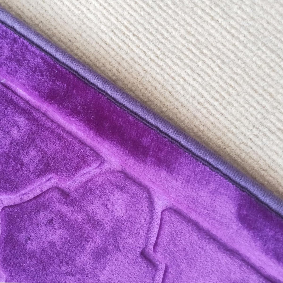 Gebedskleed – Comfortabele & Zachte Islamitische Prayer Mat met Antislip en Gouden Afwerking (115×65 cm) – Meerdere Kleuren