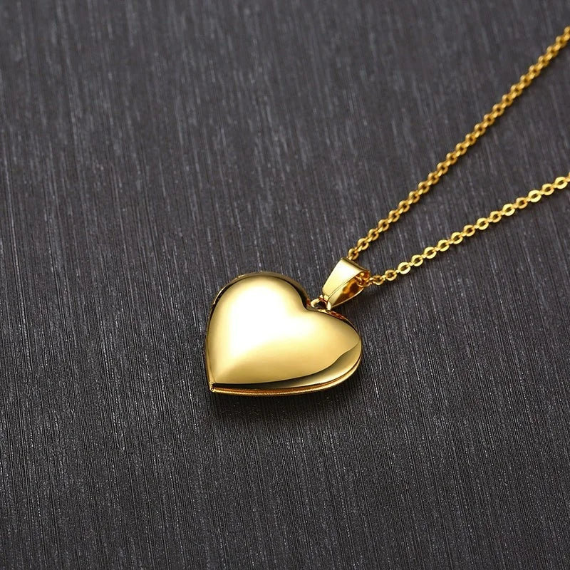 Trendy Stainless Steel Heart Locket Necklace for Women Girls, Can Be Opened Reliquary Pendant,with Family BFF Collar Jewelry