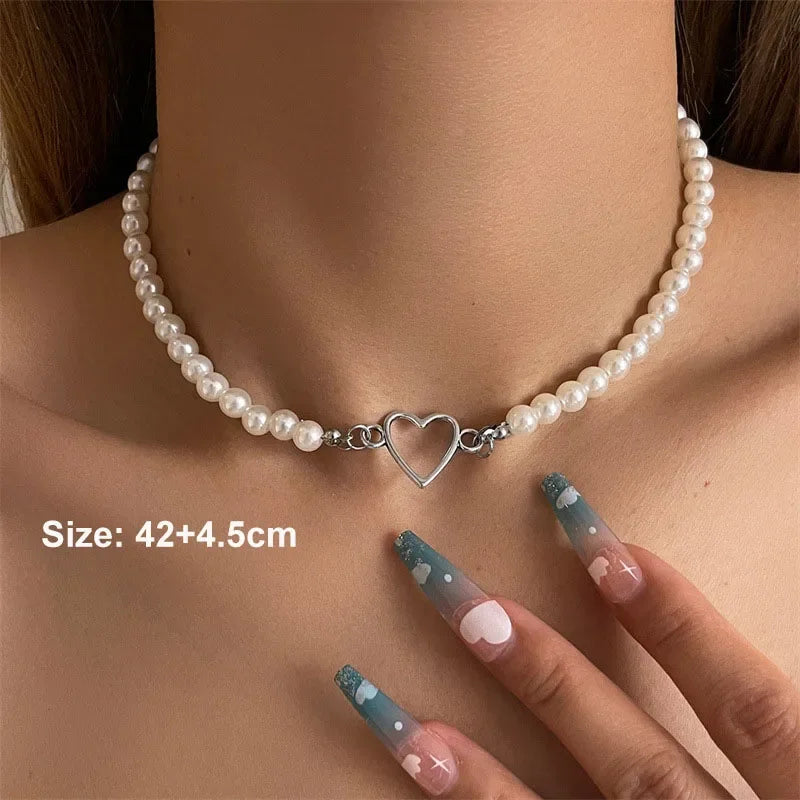 Imitation Pearls Collar Vinatge simulated Pearl Pendant Neck Necklace For Women Simple OT Buckle Clavicle Chain Party Jewelry