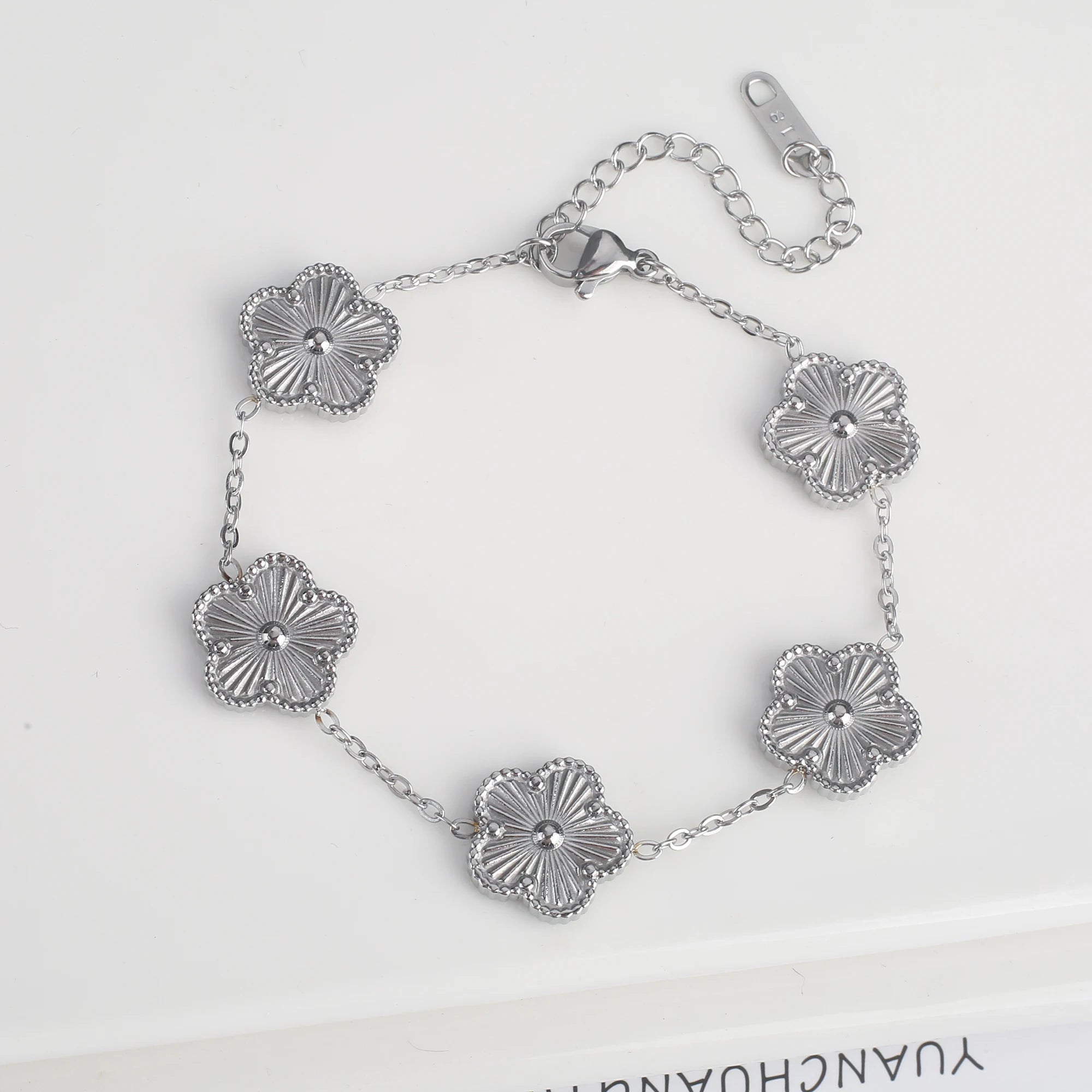 Classic Luxury Stainless Steel Bracelet Ladies Adjustable Five Flower Bracelets for Women New Fashion Party Jewelry Gifts Clover