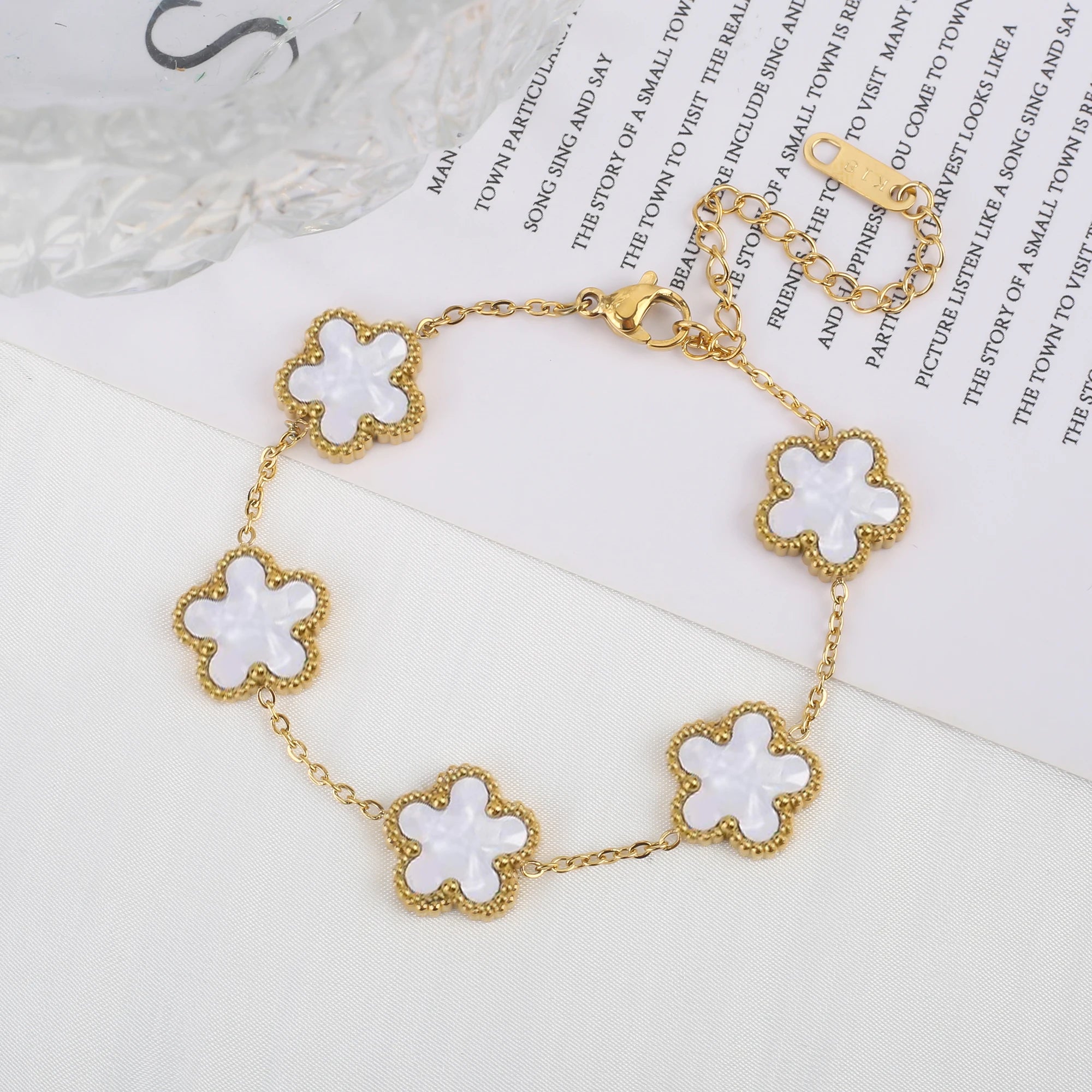 Classic Luxury Stainless Steel Bracelet Ladies Adjustable Five Flower Bracelets for Women New Fashion Party Jewelry Gifts Clover