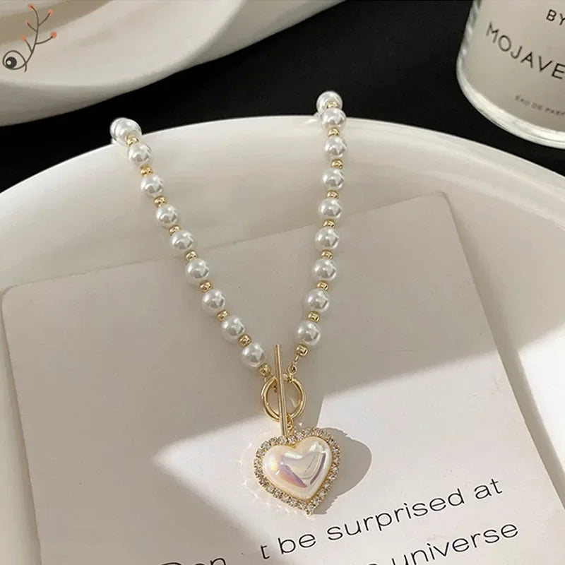 Imitation Pearls Collar Vinatge simulated Pearl Pendant Necklace For Women Simple OT Buckle Clavicle Chain Party Jewelry