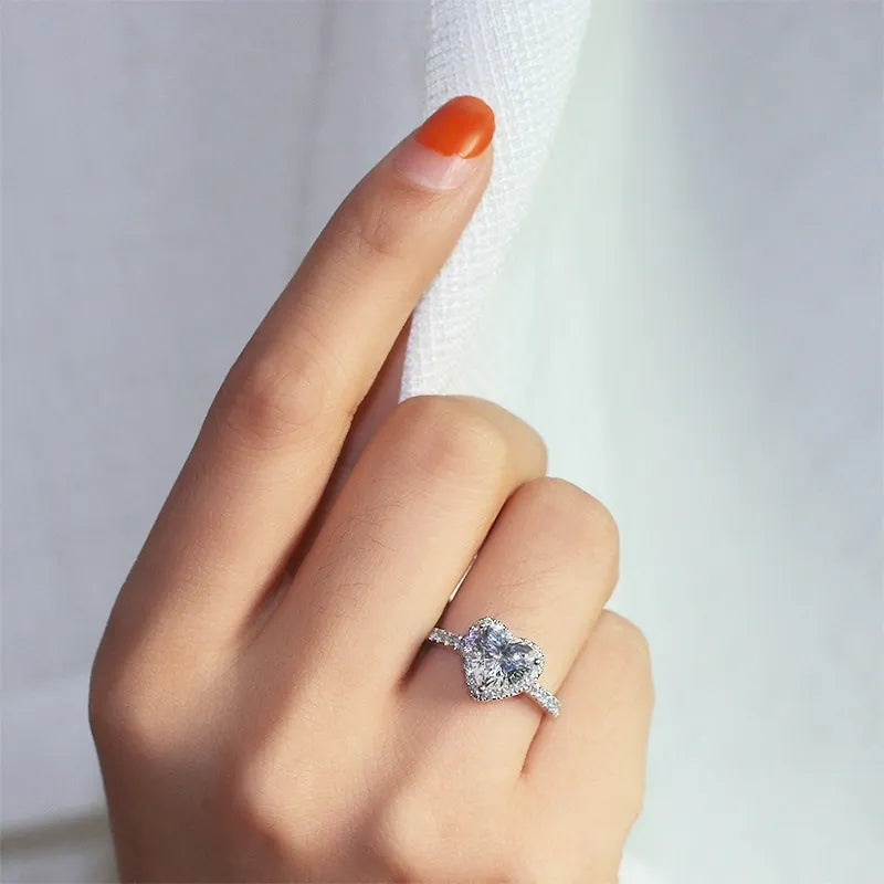 Inlaid White Metal Heart Shape Diamond Ring