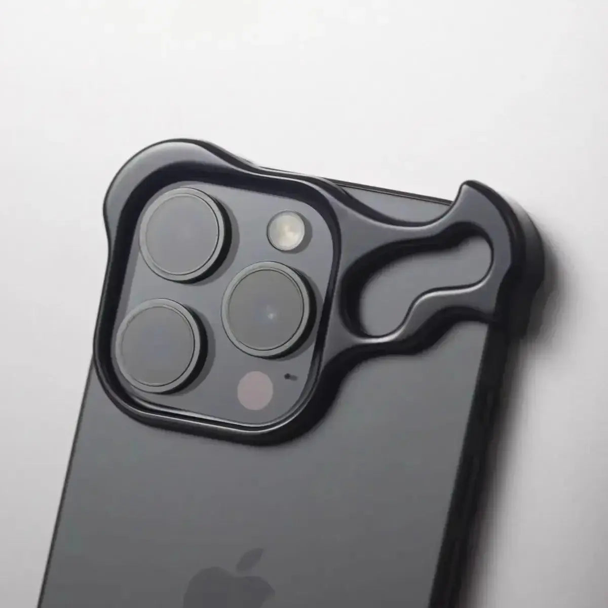 Luxury Aluminum Bumper - Phone Case for iPhone 15 / Pro Max - Lens Film